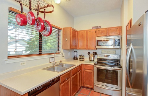 Spring Creek House | LOVELY FAMILY HOME between Randolph AFB & Fort Sam