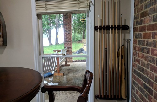 Troutman House | Lovely Family Home With Gorgeous Views