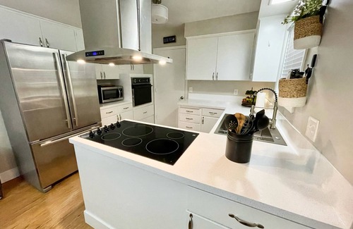 Bull Mountain House | Lovely Grand 5BR 2.5 Home with Double Everything!