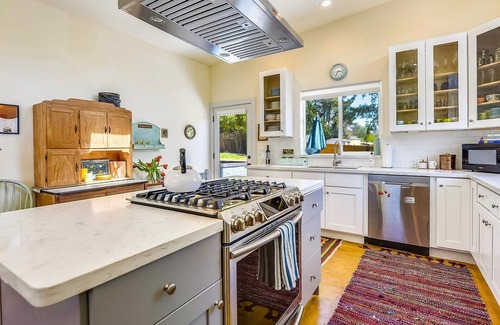Graton House | Lovely Graton Home with Great Vibes, Wonderful Location!