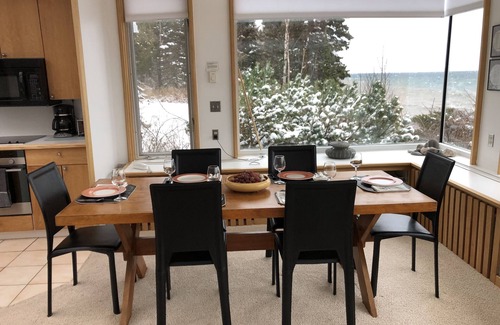 Lutsen House | Lovely Home-180 Views on Lake Superior-3 miles to Ski Hill-on Bike Path-no kids