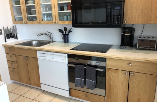 Lutsen House | Lovely Home-180 Views on Lake Superior-3 miles to Ski Hill-on Bike Path-no kids