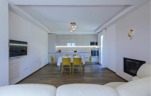 Appignano del Tronto House | Lovely Home In Appignano Del Tronto