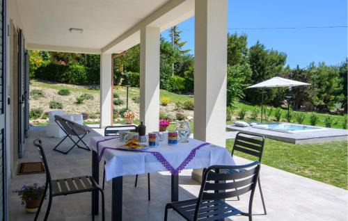 Appignano del Tronto House | Lovely Home In Appignano Del Tronto
