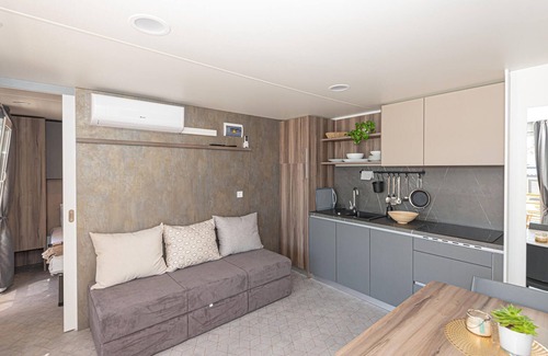 Brodarica House | Lovely home in Brodarica