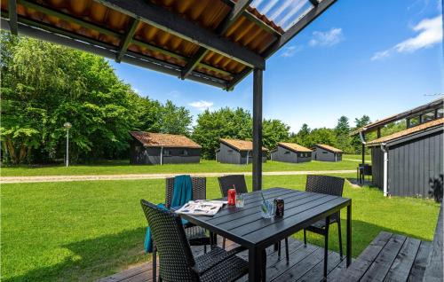 Hampen House | Lovely Home In Hampen With Kitchen