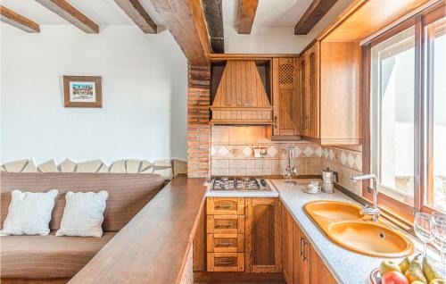 Mecina Bombaron House | Lovely Home In Mecina Bombarón