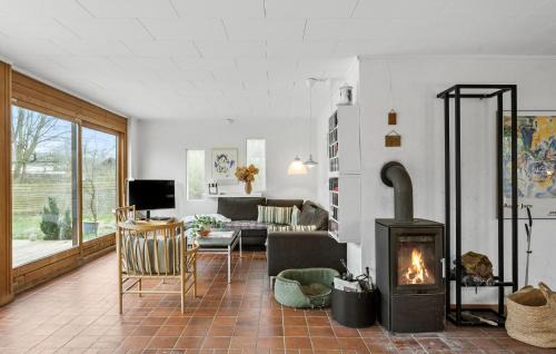 Vordingborg Municipality House | Lovely Home In Mern With Wifi