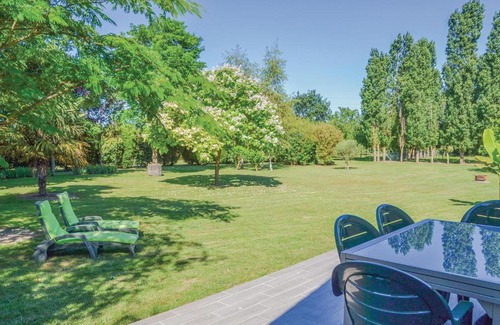 Montreuil-Bellay House | Lovely Home In Montreuil Bellay