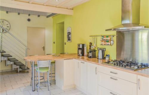 Montreuil-Bellay House | Lovely Home In Montreuil Bellay