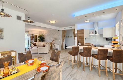 Buzinija House | Lovely home in Novigrad