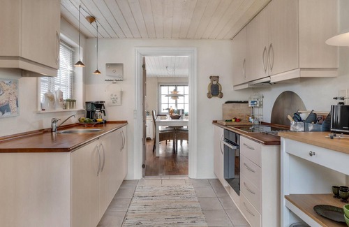 Pandrup House | Lovely home in Pandrup with WiFi