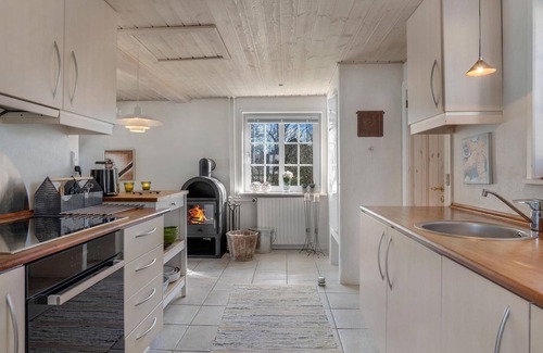 Pandrup House | Lovely home in Pandrup with WiFi