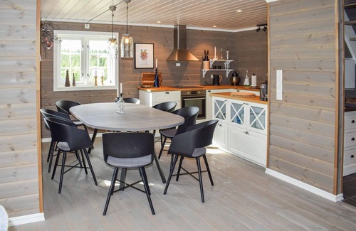 Lardal Municipality House | Lovely home in Passebekk with WiFi