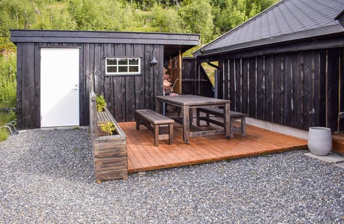 Lardal Municipality House | Lovely home in Passebekk with WiFi
