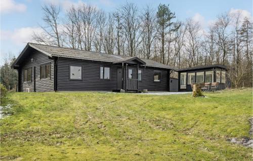 Frederikshab House | Lovely Home In Randbøl With Kitchen