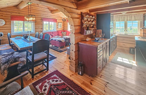 Vestre Slidre House | Lovely home in Røn with house a mountain view