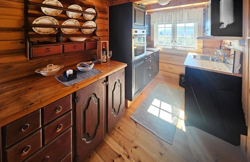 Vestre Slidre House | Lovely home in Røn with house a mountain view