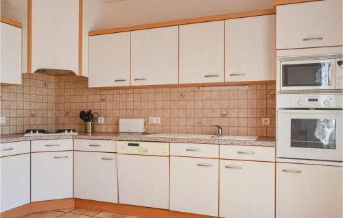 Savignac-Ledrier House | Lovely Home In Savignac-Ledrier
