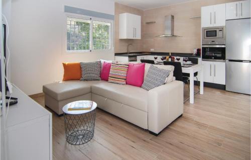 Arenas House | Lovely Home In Sayalonga