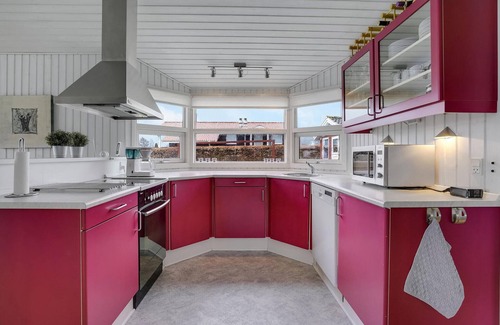 Grønninghoved Strand House | Lovely home in Sjølund with sauna