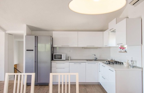 Sutivan House | Lovely home in Sutivan