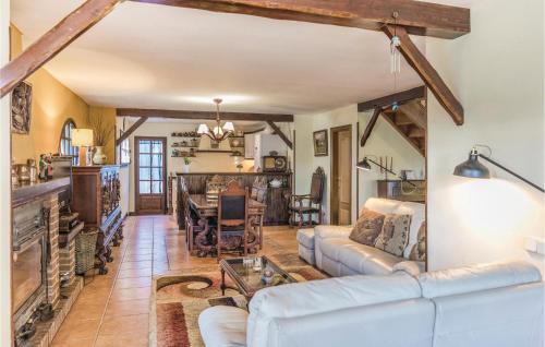 La Goba House | Lovely Home In Vidreres With Wifi