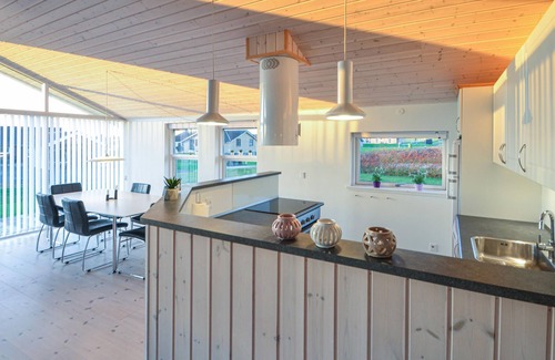 Vinderup House | Lovely home in Vinderup with WiFi