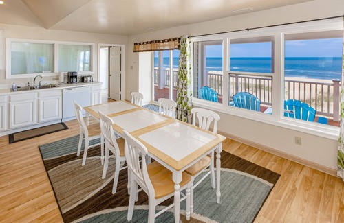 Sandbridge House | Lovely house near Sandbridge Beach - decks with stunning ocean views & hot tub