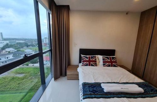 Batu Lintang Apartment | Lovely Kozi Square Studio Bedroom with Pool LV5D