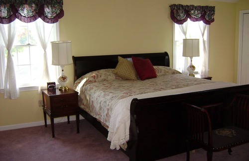 Frederick Other | Lovely Large Farmhouse, Pond, Spectacular Views. Great for Events & Retreats