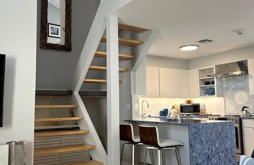 Sarasota Villa | Lovely Lido Beach Retreat Villa