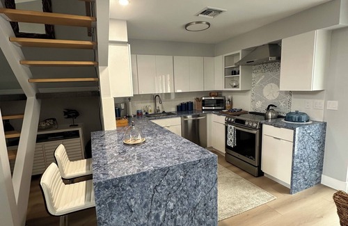 Sarasota Villa | Lovely Lido Beach Retreat Villa