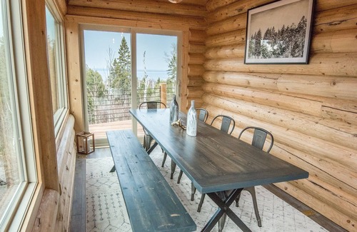 Tofte House | Lovely Log Home on 5 acres w/Unreal Views of Lake Superior, 1.6 mi to ski hill