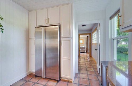 Tech Terrace Cottage | Lovely Lubbock Home w/Furnished Deck & Grill