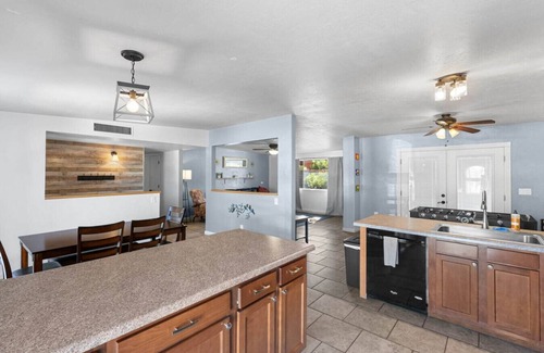 South Harrison House | Lovely Lucille 3 Bedroom