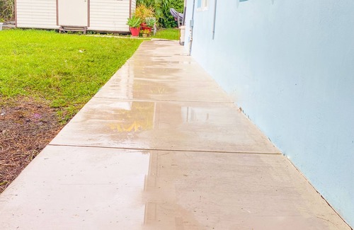 Palmetto Estates Apartment | Lovely Miami Apartment with Spacious Backyard!