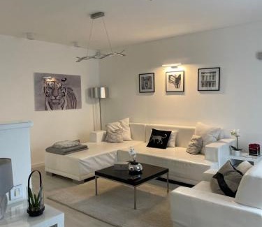 Belvaros - Lipotvaros Apartment | Lovely new apartment by the Parliament