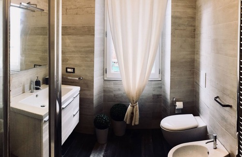 Galluzzo Apartment | Lovely new apartment in Florence - free parking and WiFi fiber included