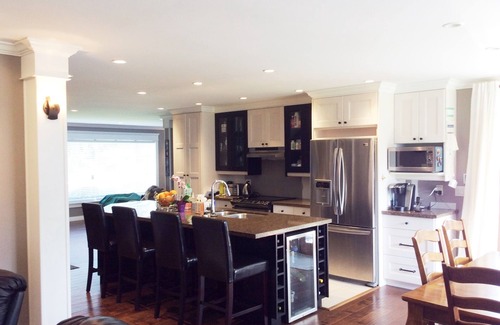 District of North Vancouver House | Lovely North Vancouver Home- great for family gatherings