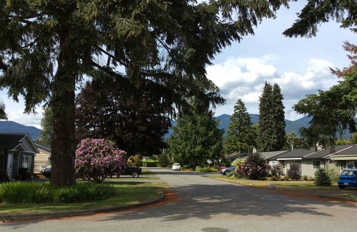 District of North Vancouver House | Lovely North Vancouver Home- great for family gatherings