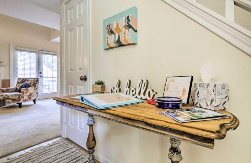 Norwich Villa | Lovely Norwich Villa, On Golf Course with Amenities!