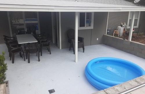 Gulf Breeze House | Lovely oasis with private swimming pool 4,6,8 f deep