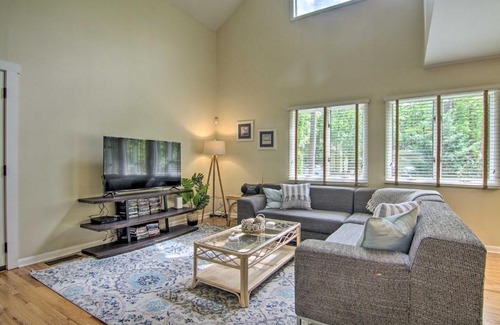 Ocean Pines House | Lovely Ocean Pines House with Loft and Pool Access!