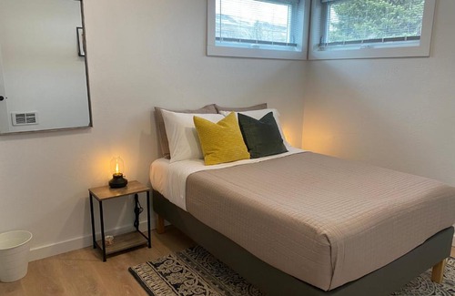 Livingston Apartment | Lovely one bedroom loft with mountain views