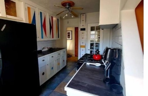 Nob Hill House | Lovely Pet Friendly Home in Heart of Nob Hill