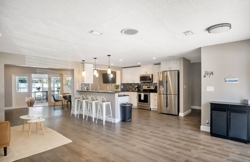 Largo House | Lovely Pool Home, Close to beaches! Antilles