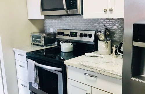 Central Scottsdale Condo | Lovely poolside condo in McCormick Ranch - spotless clean!