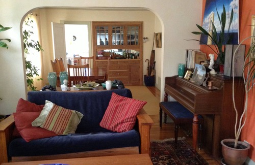 South Berkeley House | Lovely quiet house with garden, deck, in great neighborhood