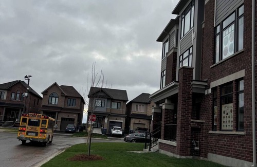 Caledon House | Lovely room.Private bathroom it's close to the airport.there are many convenienc